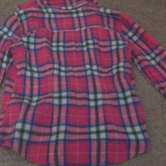 Pretty buttoned flannel - Picture 3 of 3